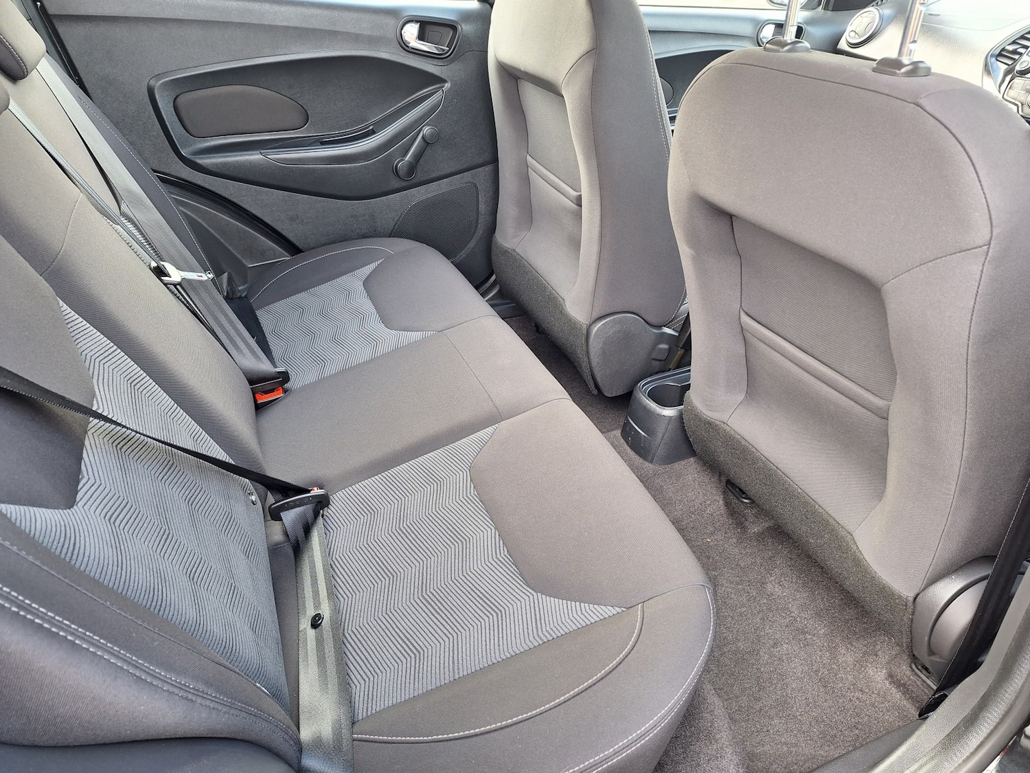 Used Ford Ka+ 2017 for sale - 76334856: Photo 11