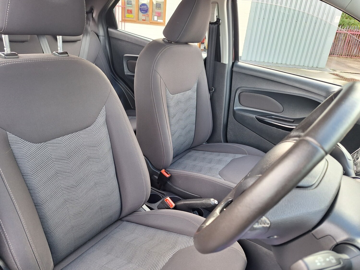 Used Ford Ka+ 2017 for sale - 76334856: Photo 36