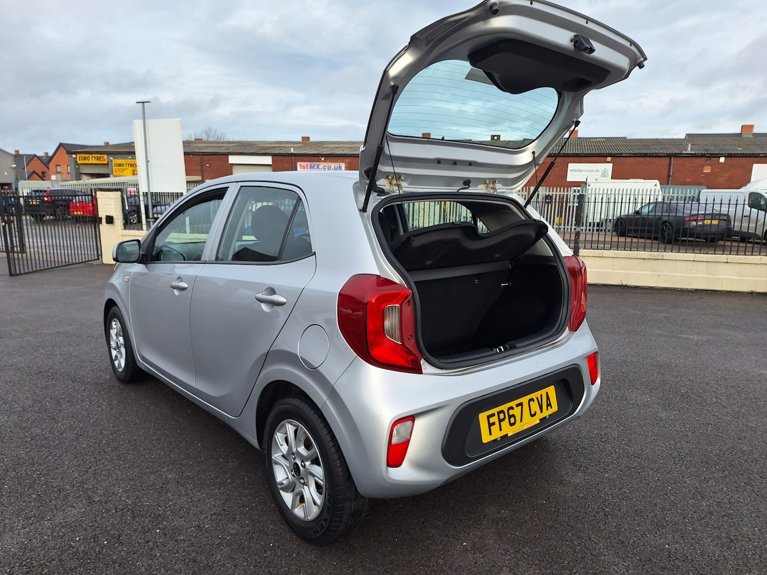 Used Kia Picanto 2018 for sale - 76935273: Photo 19