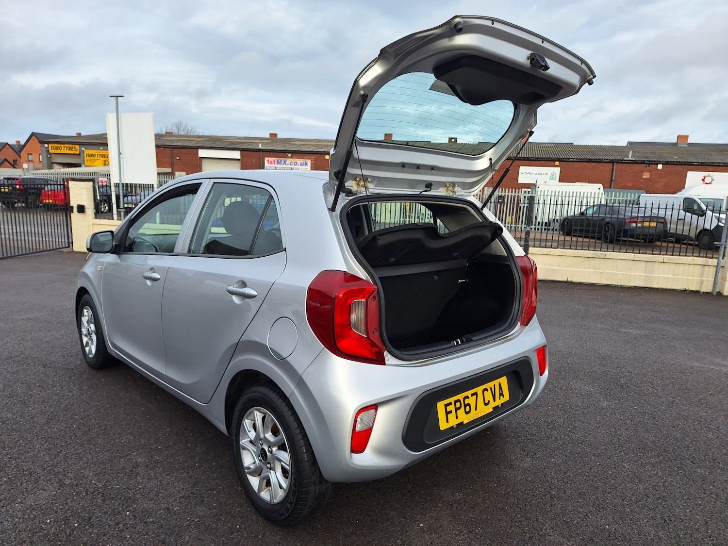 Used Kia Picanto 2018 for sale - 76935273: Photo 35