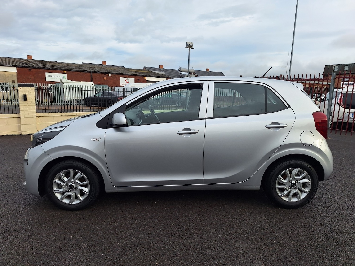 Used Kia Picanto 2018 for sale - 76935273: Photo 5