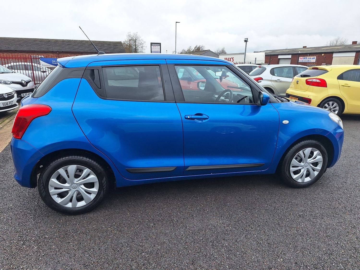 Used Suzuki Swift 2018 for sale - 78059440: Photo 9