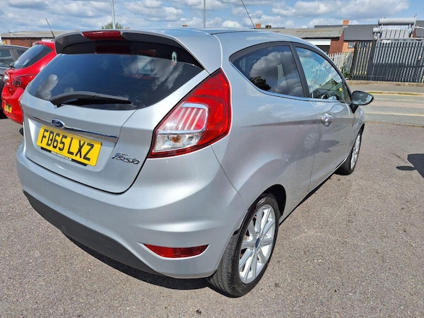 Used Ford Fiesta 2015 for sale - 75706090: Photo 12