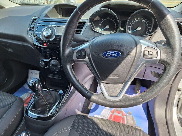 Used Ford Fiesta 2015 for sale - 75706090: Photo 28