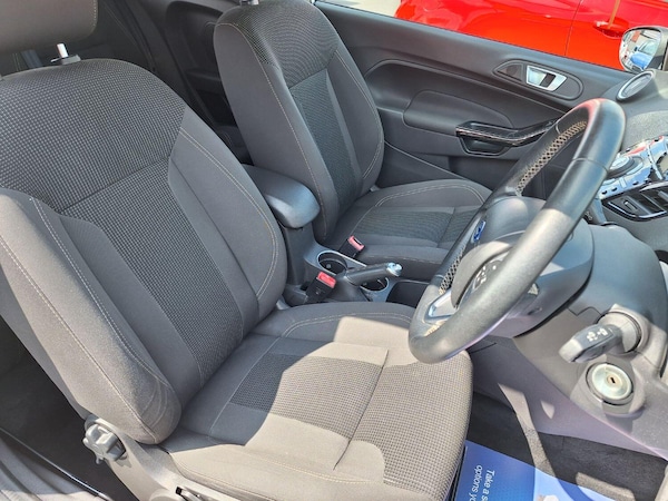 Used Ford Fiesta 2015 for sale - 75706090: Photo 41