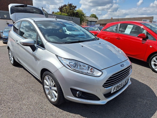 Used Ford Fiesta 2015 for sale - 75706090: Photo 8