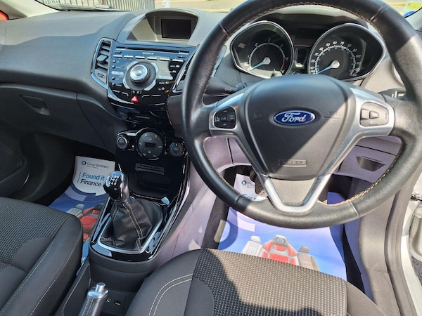Used Ford Fiesta 2015 for sale - 75706090: Photo 9