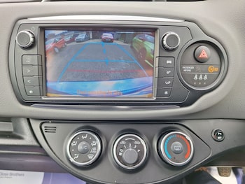 Used Toyota Yaris 2016 for sale - 78567064: Photo