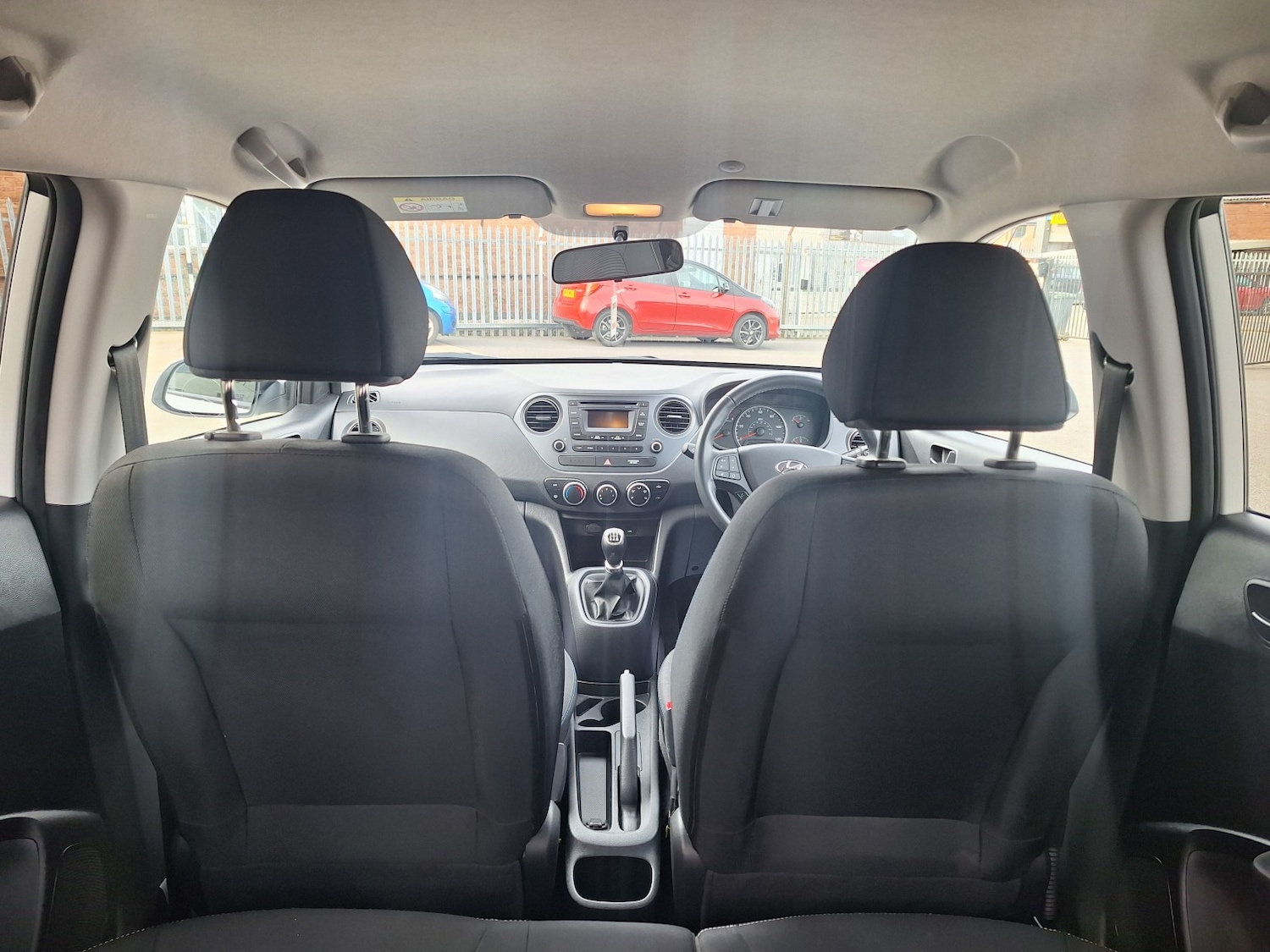 Used Hyundai i10 2016 for sale - 77595356: Photo 10