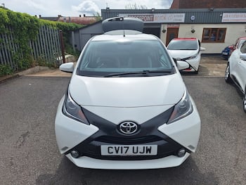 Used Toyota AYGO 2017 for sale - 79728373: Photo