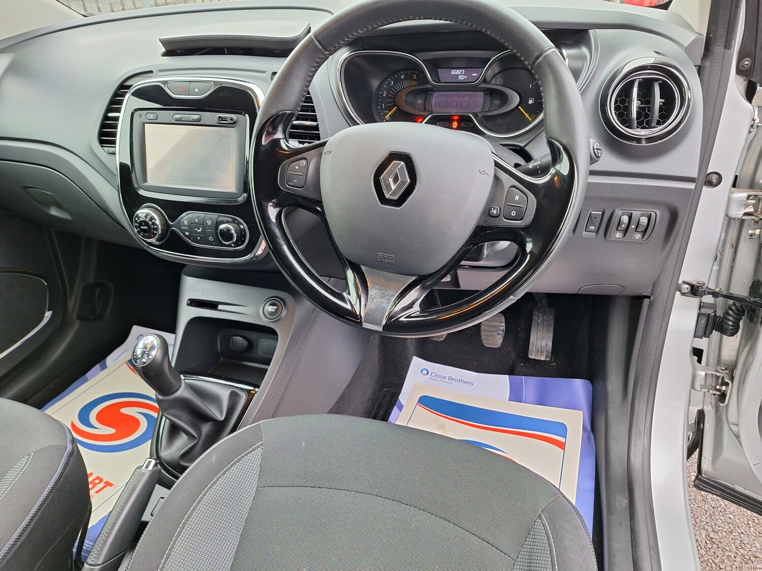 Used Renault Captur 2016 for sale - 77465780: Photo 10