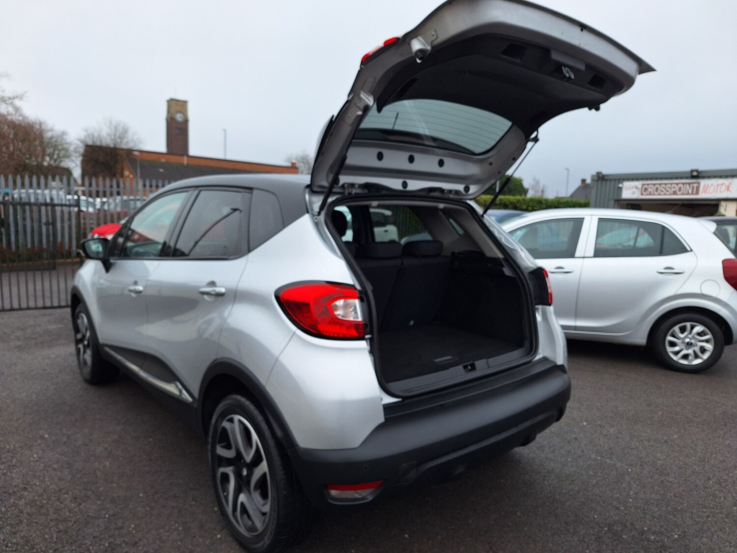 Used Renault Captur 2016 for sale - 77465780: Photo 19