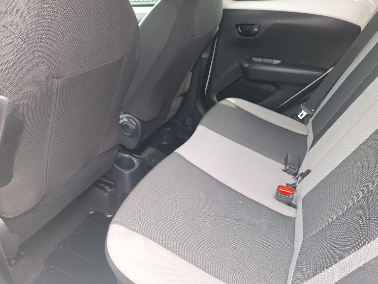 Used Toyota AYGO 2016 for sale - 76376912: Photo 25