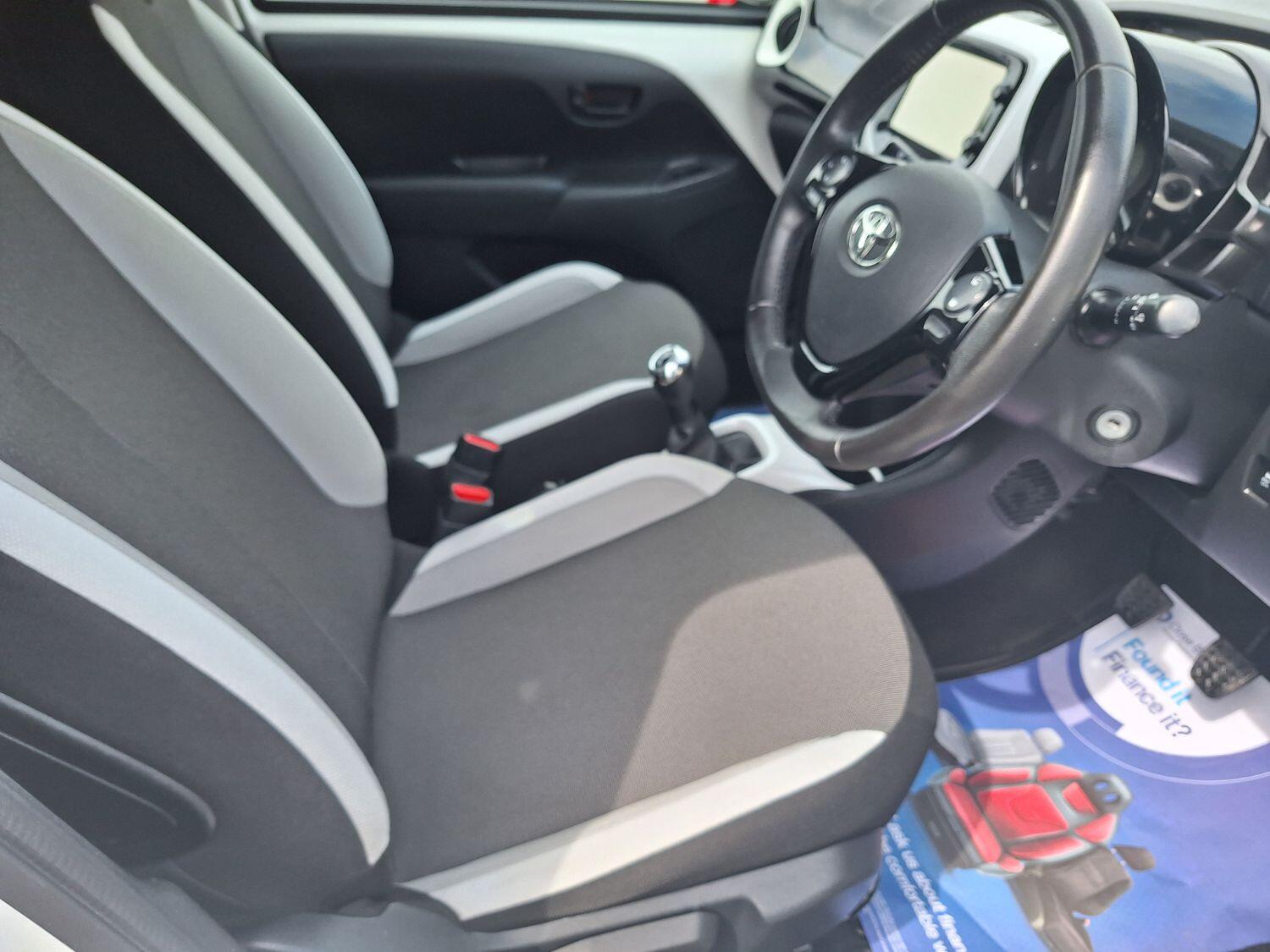 Used Toyota AYGO 2016 for sale - 76376912: Photo 30