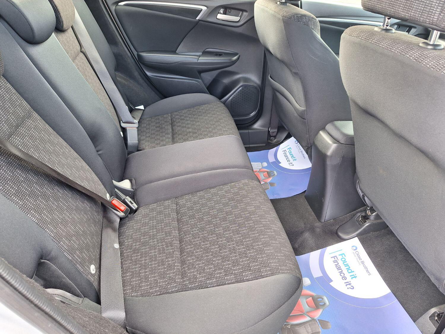 Used Honda Jazz 2017 for sale - 76579901: Photo 12