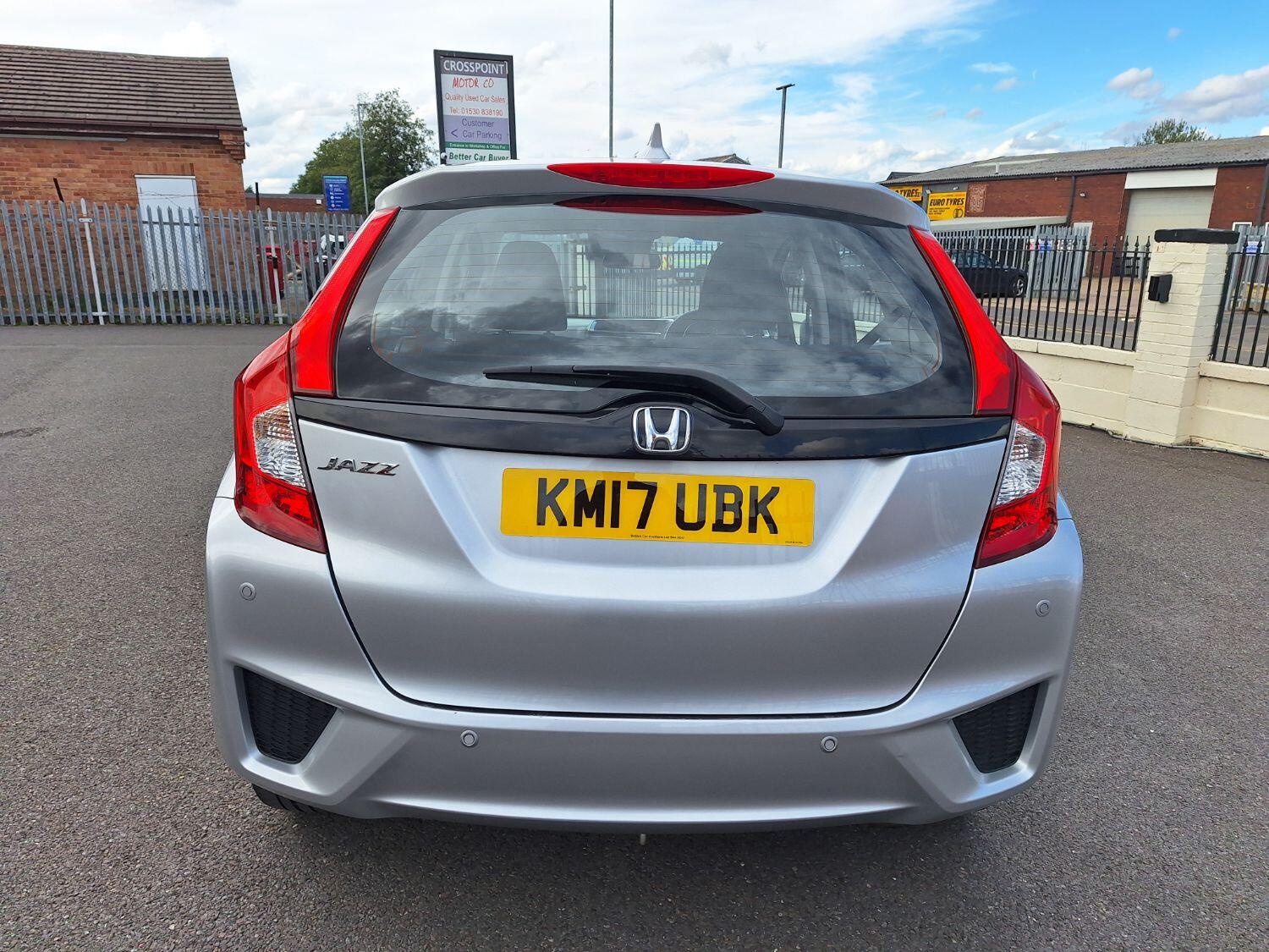Used Honda Jazz 2017 for sale - 76579901: Photo 15