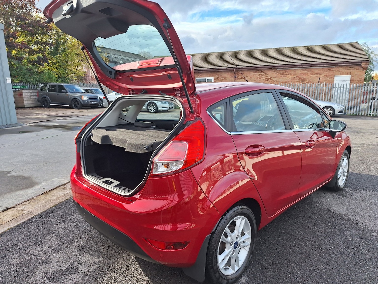 Used Ford Fiesta 2016 for sale - 76579892: Photo 31