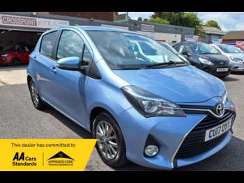 Used Toyota Yaris 2017 for sale - 75215690: Photo
