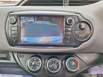 Used Toyota Yaris 2017 for sale - 75215690: Photo