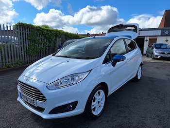Used Ford Fiesta 2016 for sale - 79393105: Photo