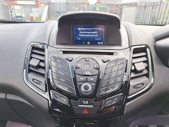 Used Ford Fiesta 2016 for sale - 79393105: Photo