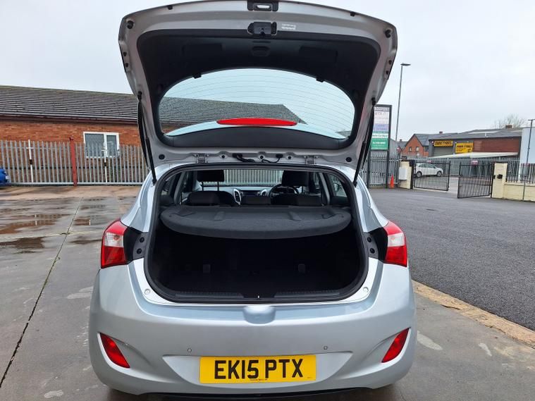 Used Hyundai i30 2015 for sale - 77687588: Photo 14