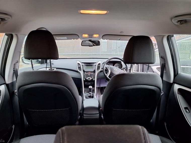 Used Hyundai i30 2015 for sale - 77687588: Photo 18