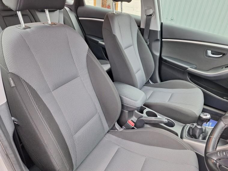 Used Hyundai i30 2015 for sale - 77687588: Photo 32