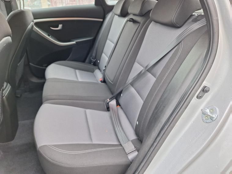 Used Hyundai i30 2015 for sale - 77687588: Photo 48