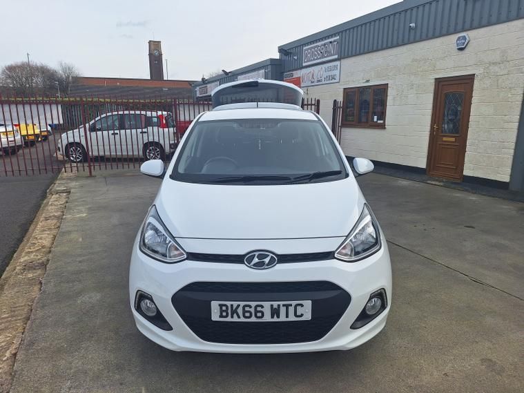 Used Hyundai i10 2016 for sale - 77687596: Photo 2