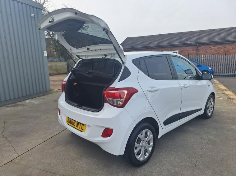 Used Hyundai i10 2016 for sale - 77687596: Photo 37