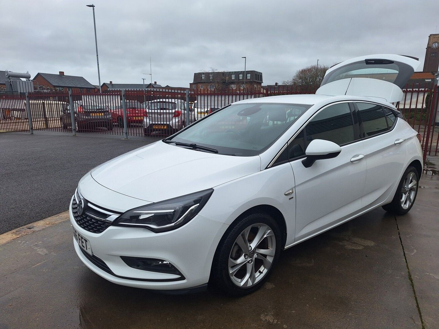 Used Vauxhall Astra 2016 for sale - 77810339: Photo 29