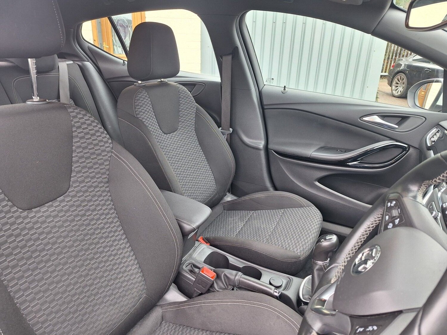 Used Vauxhall Astra 2016 for sale - 77810339: Photo 35