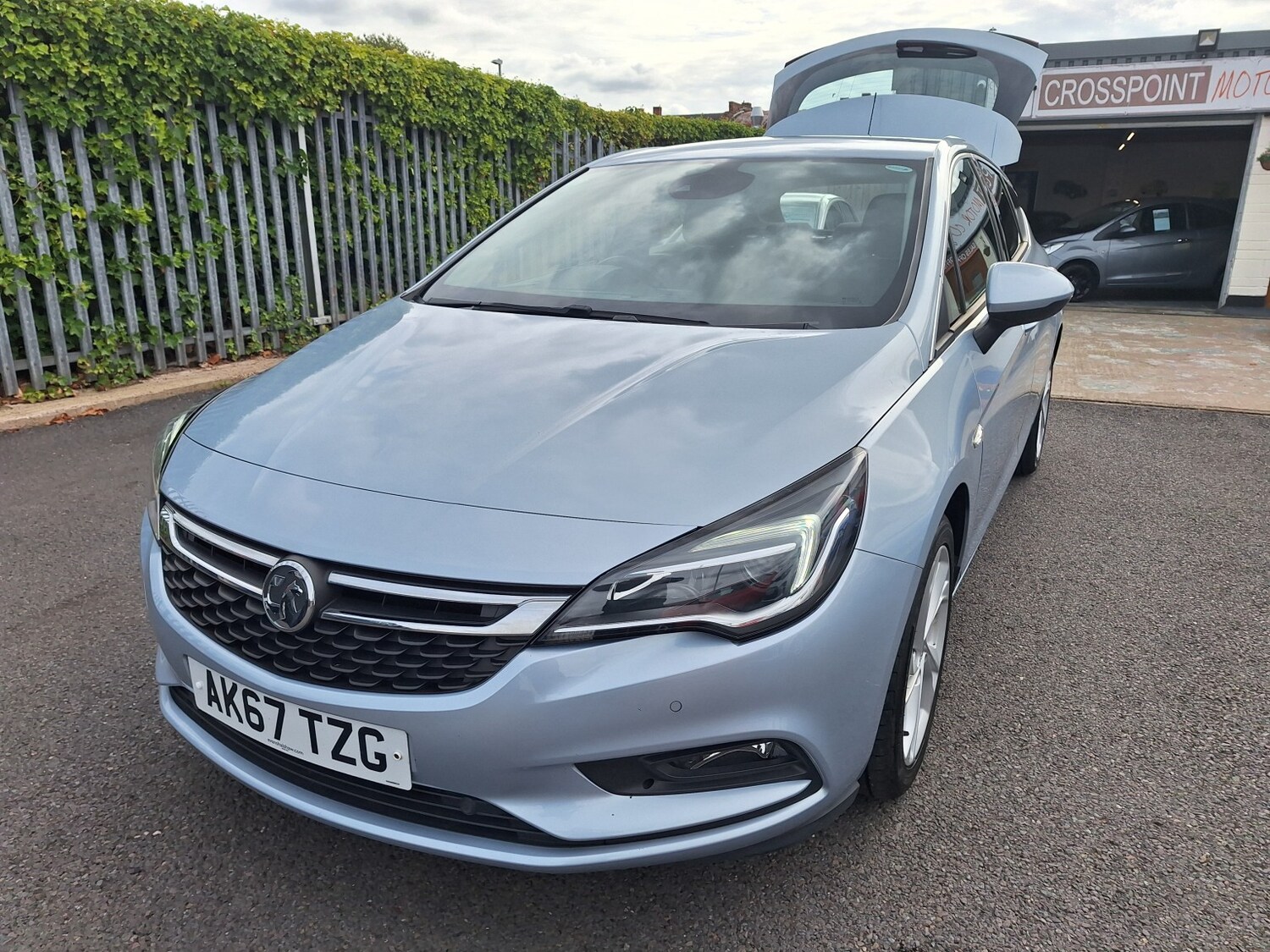 Used Vauxhall Astra 2017 for sale - 76397131: Photo 3