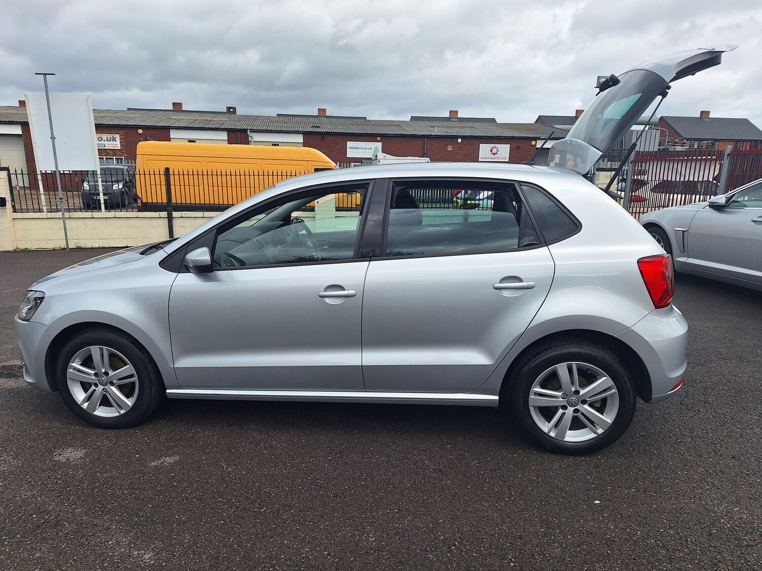 Used Volkswagen Polo 2016 for sale - 78088711: Photo 20