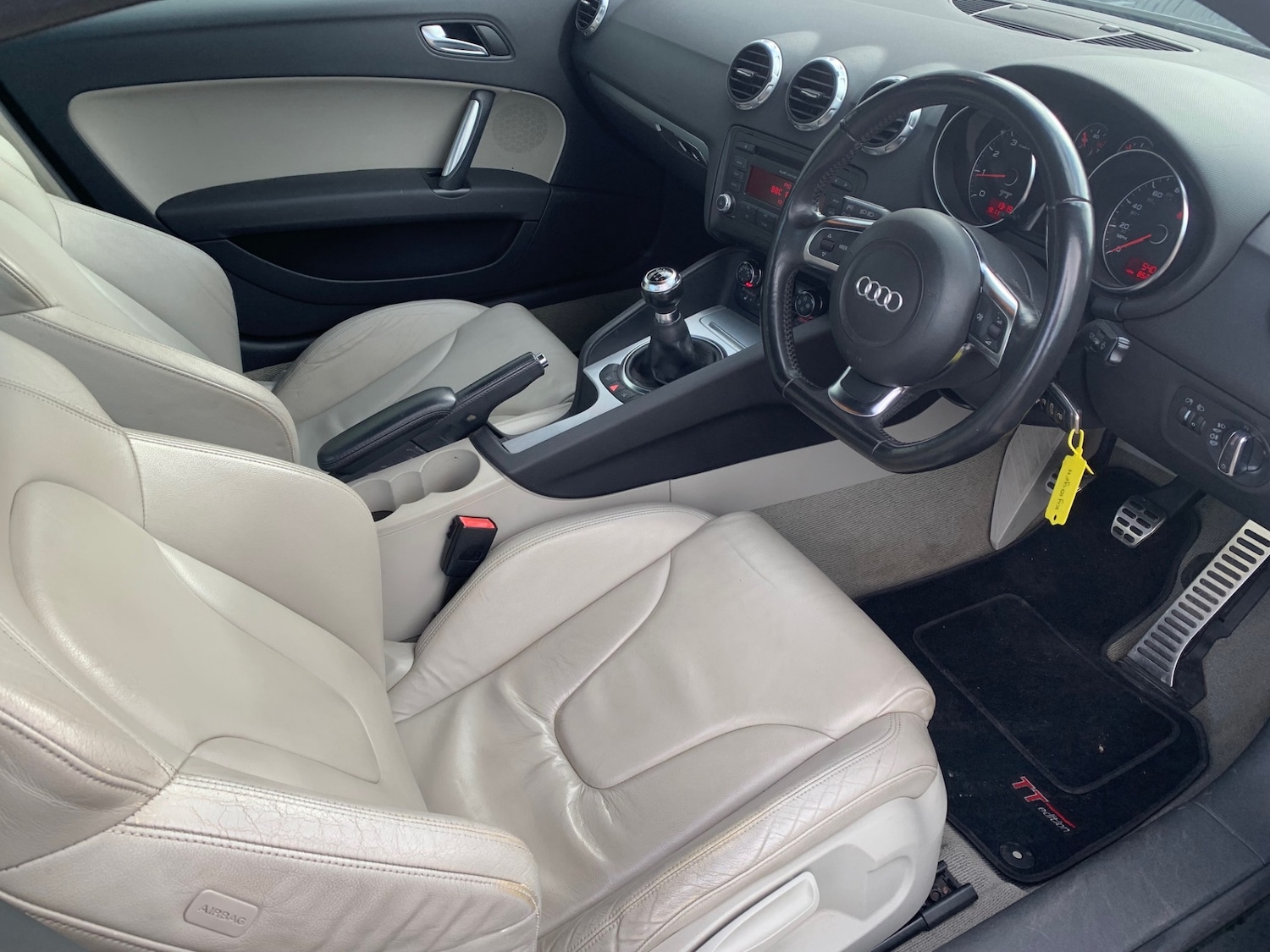 Used Audi TT 2010 for sale - 76626025: Photo 9