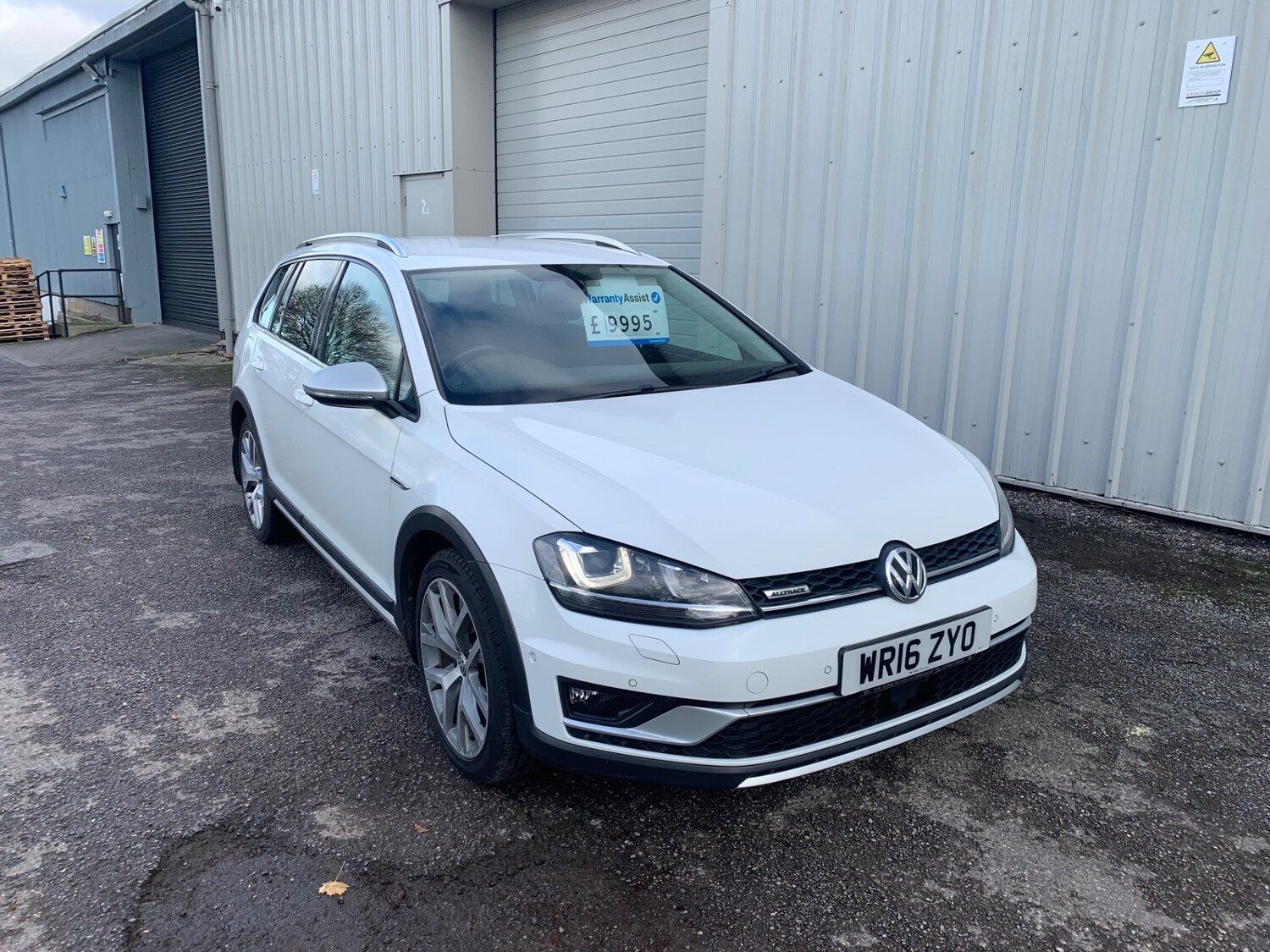 Used Volkswagen Golf 2016 for sale - 76625774: Photo 1