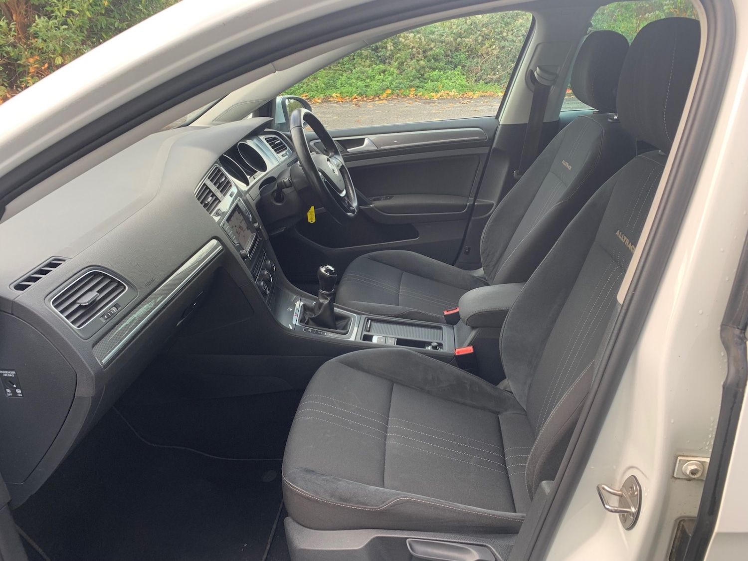 Used Volkswagen Golf 2016 for sale - 76625774: Photo 9