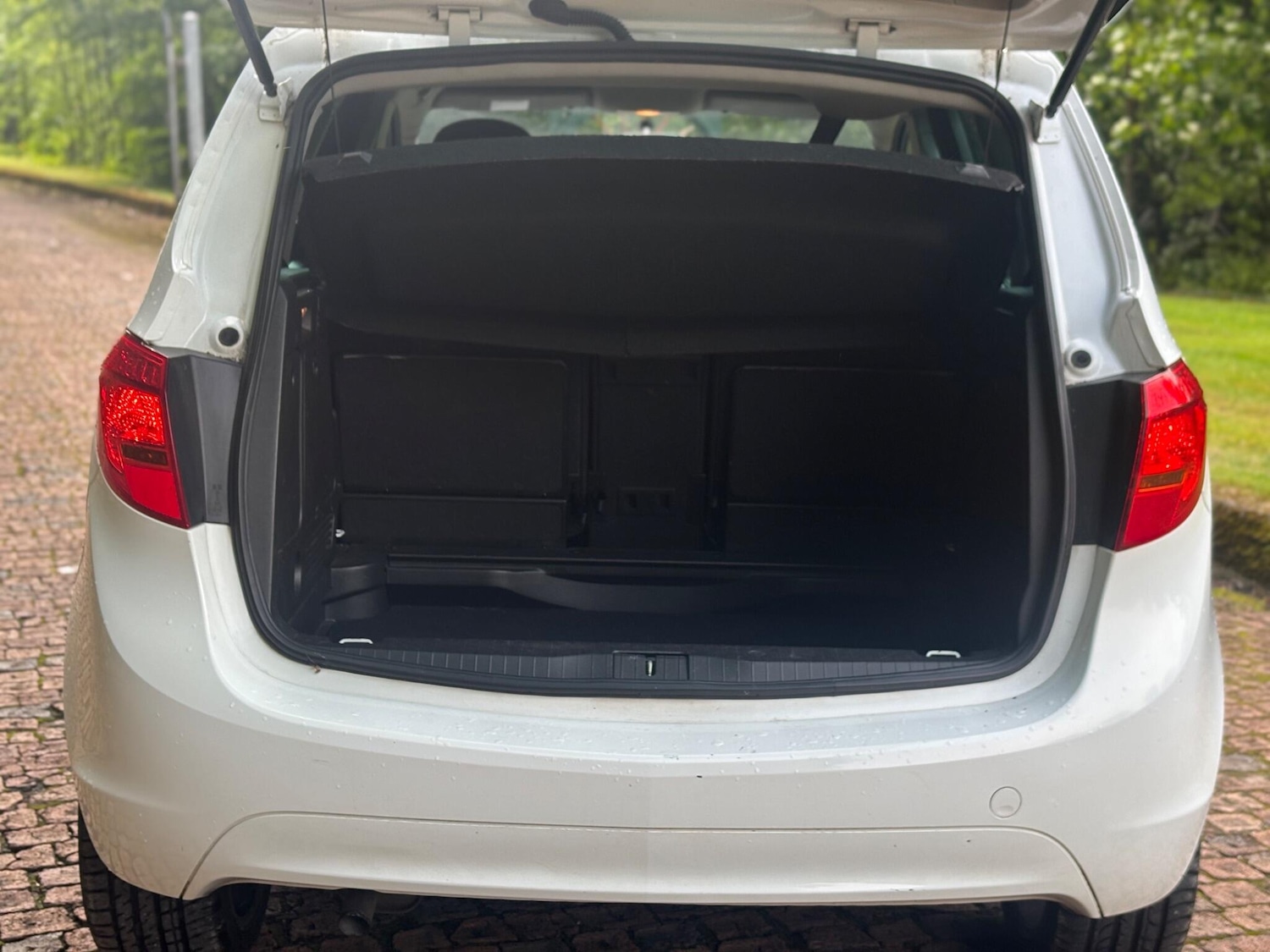 Used Vauxhall Meriva 2011 for sale - 76987628: Photo 11