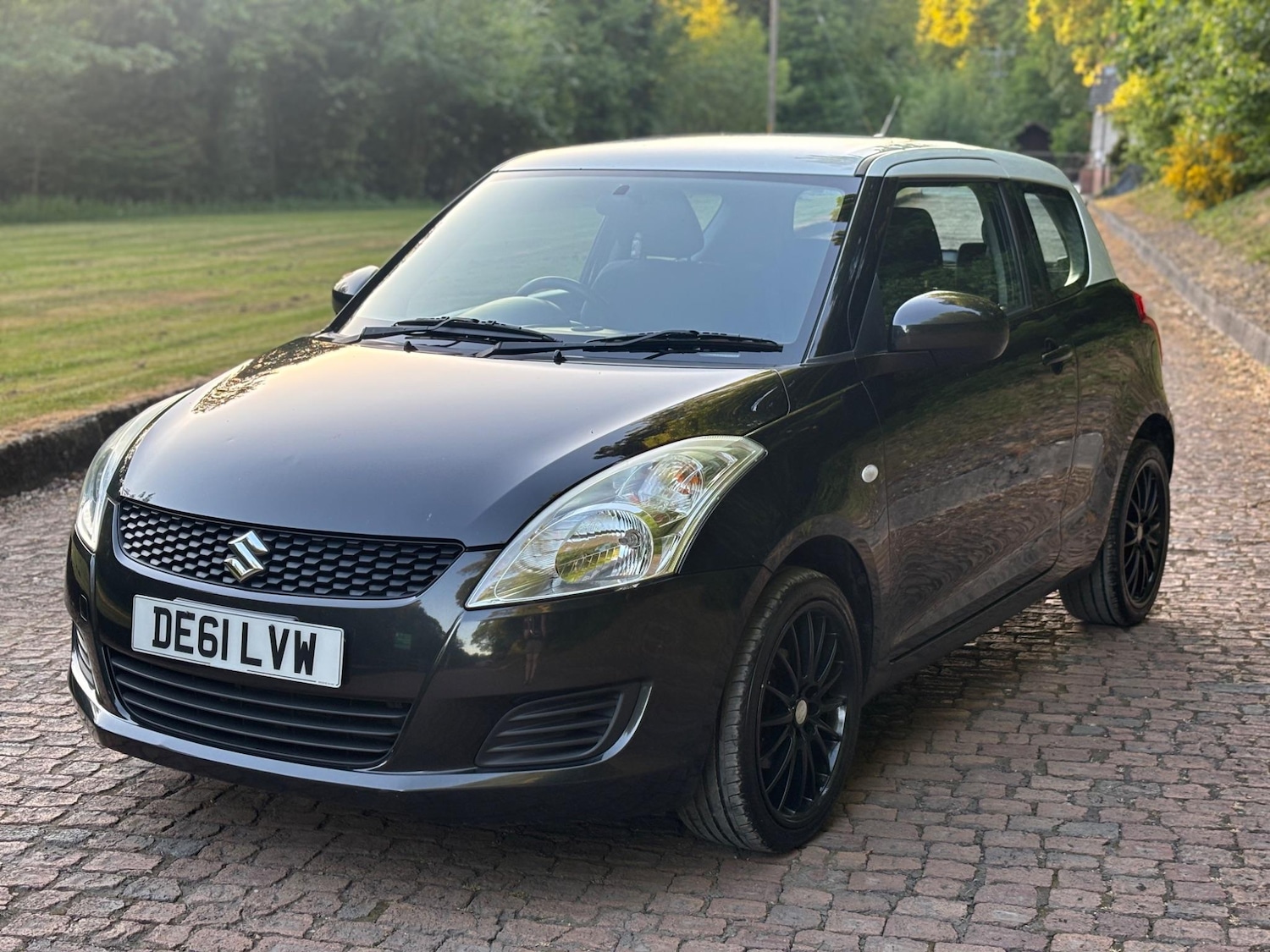 Used Suzuki Swift 2011 for sale - 76584084: Photo 16