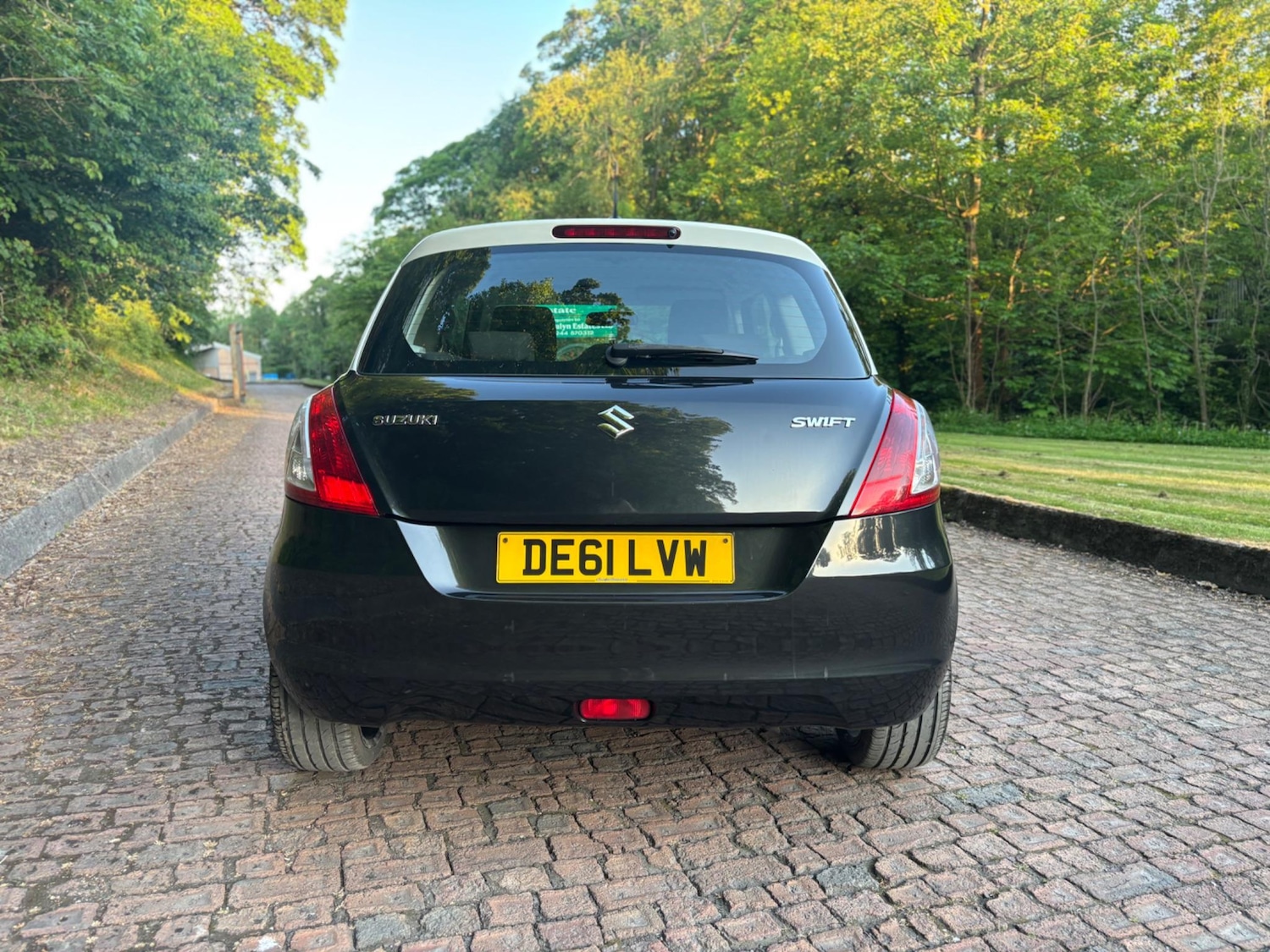 Used Suzuki Swift 2011 for sale - 76584084: Photo 8