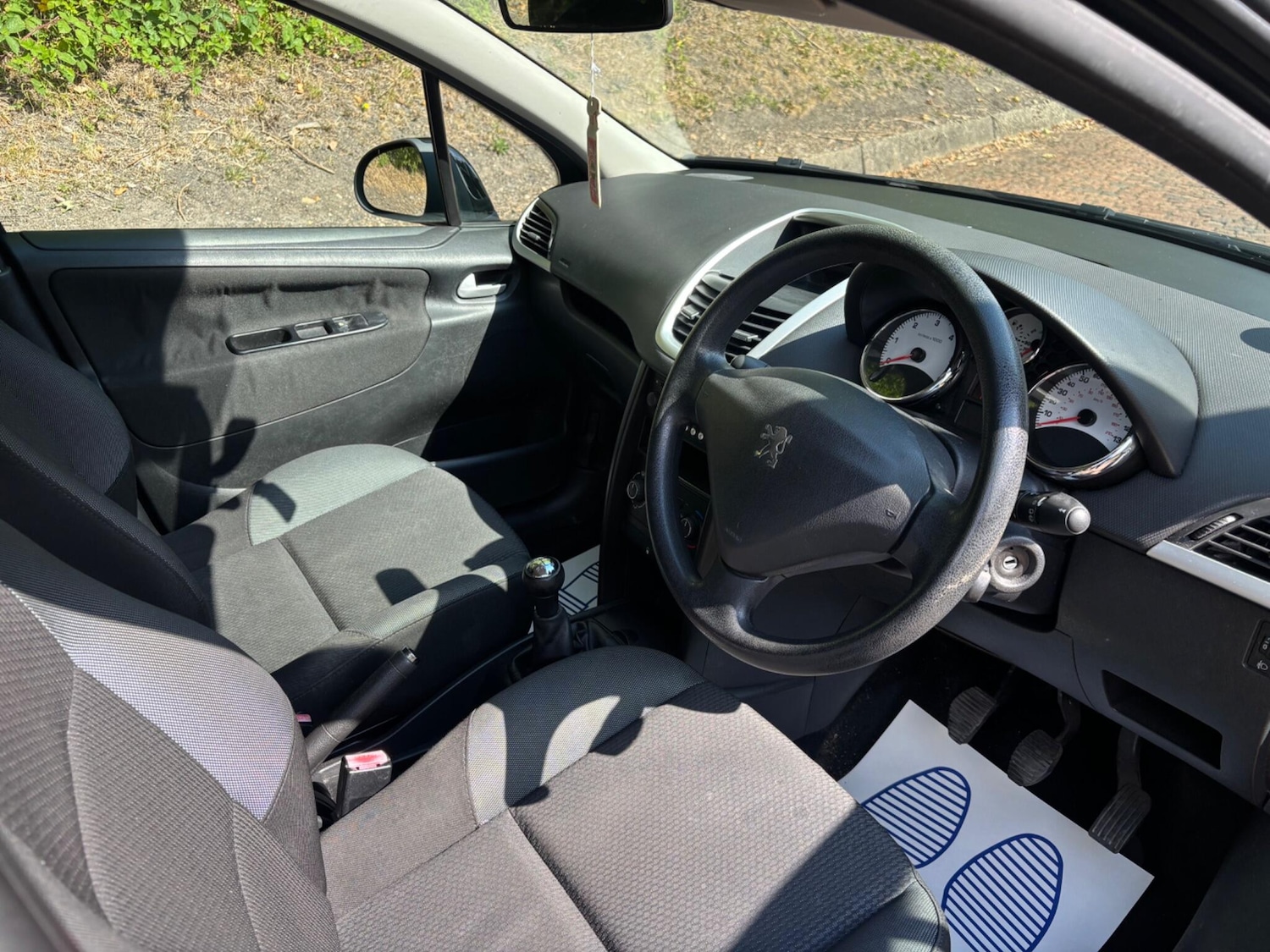 Used Peugeot 207 2010 for sale - 76585491: Photo 8