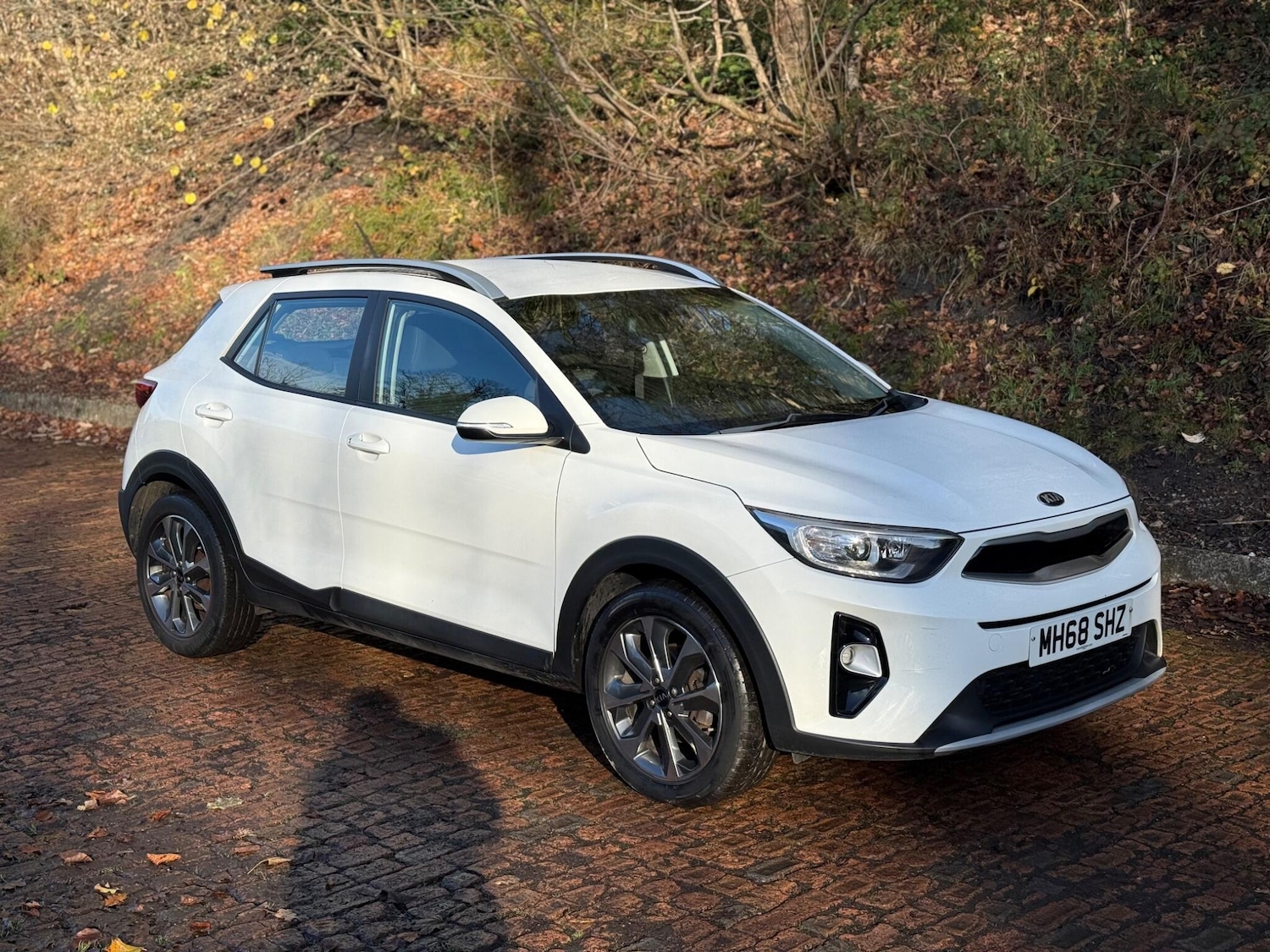 Used Kia Stonic 2019 for sale - 76801249: Photo 2