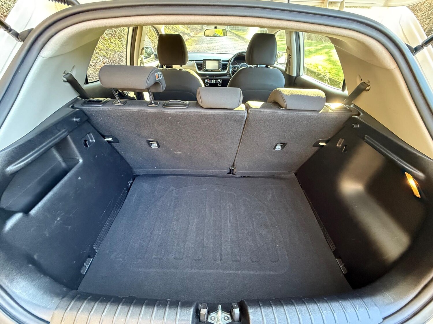 Used Kia Stonic 2019 for sale - 76801249: Photo 34