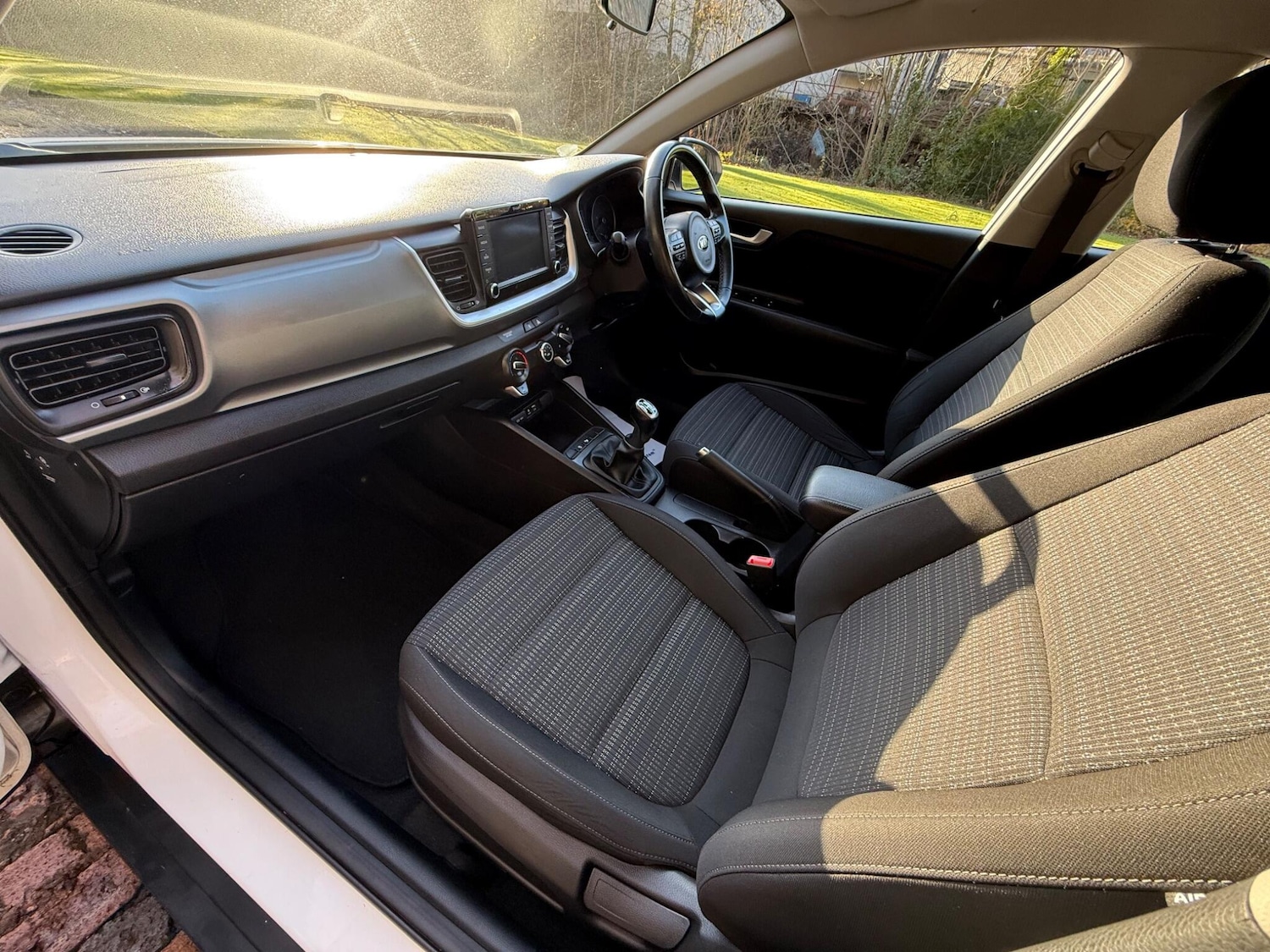 Used Kia Stonic 2019 for sale - 76801249: Photo 36