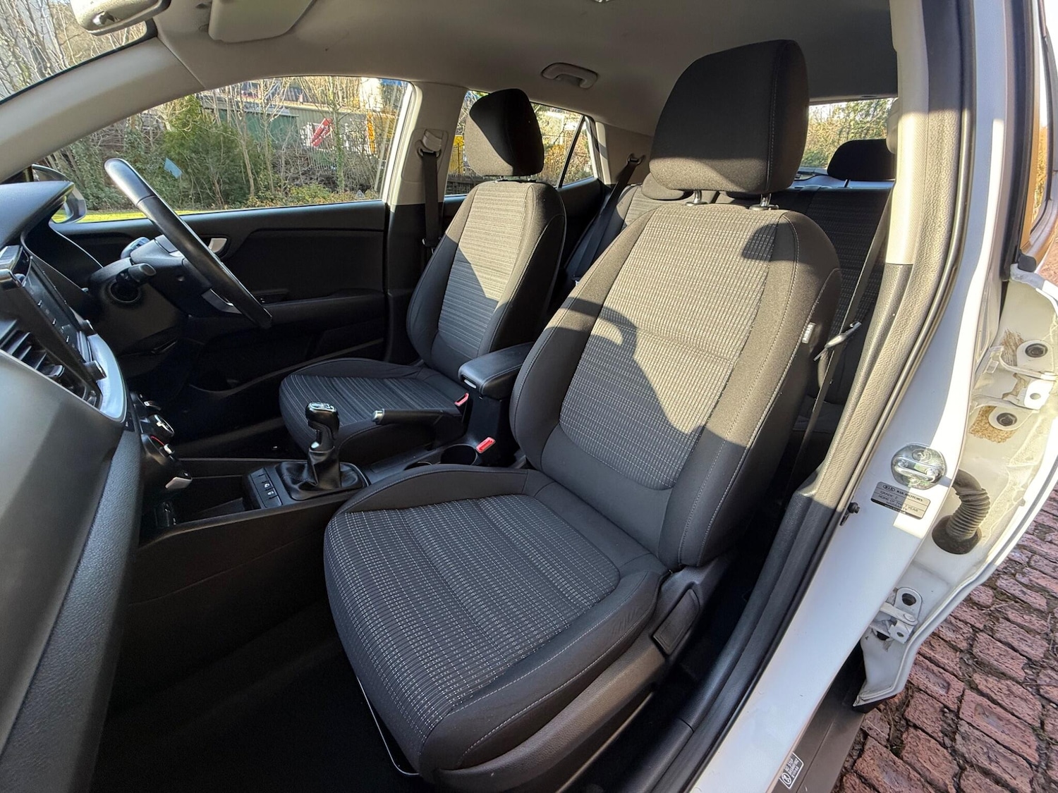 Used Kia Stonic 2019 for sale - 76801249: Photo 37