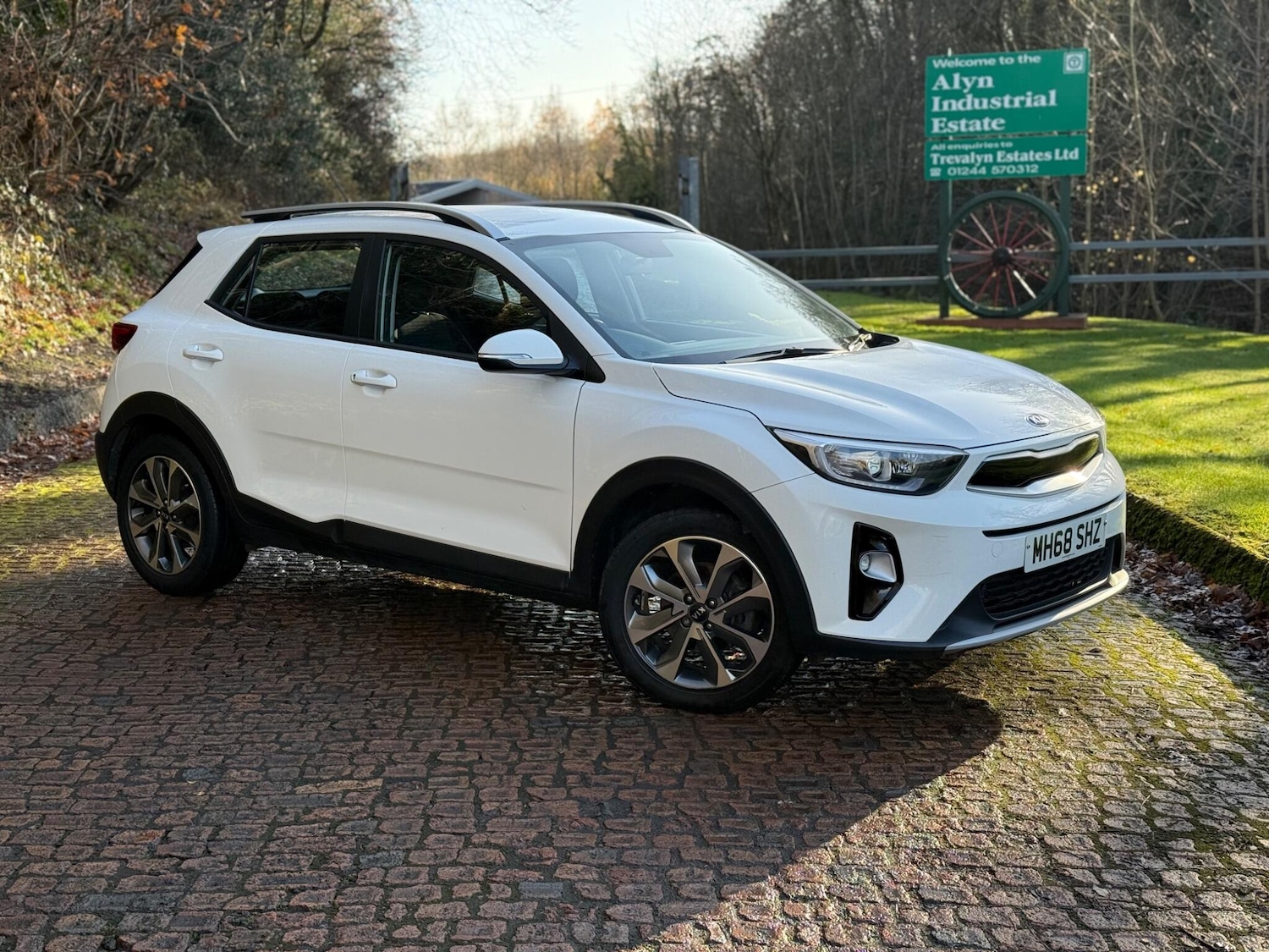 Used Kia Stonic 2019 for sale - 76801249: Photo 6
