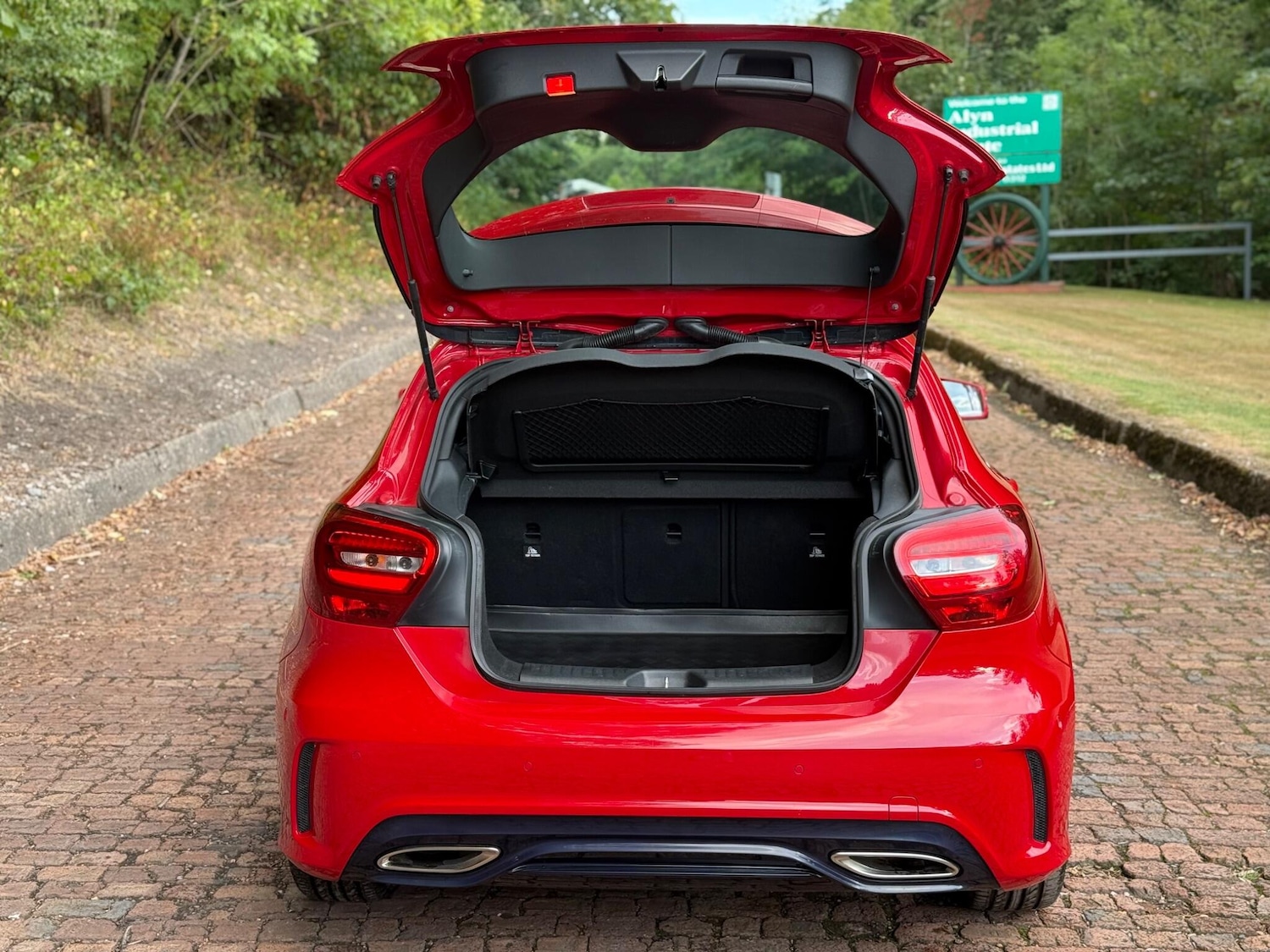 Used Mercedes-Benz A-Class for sale - 76988629: Photo 35