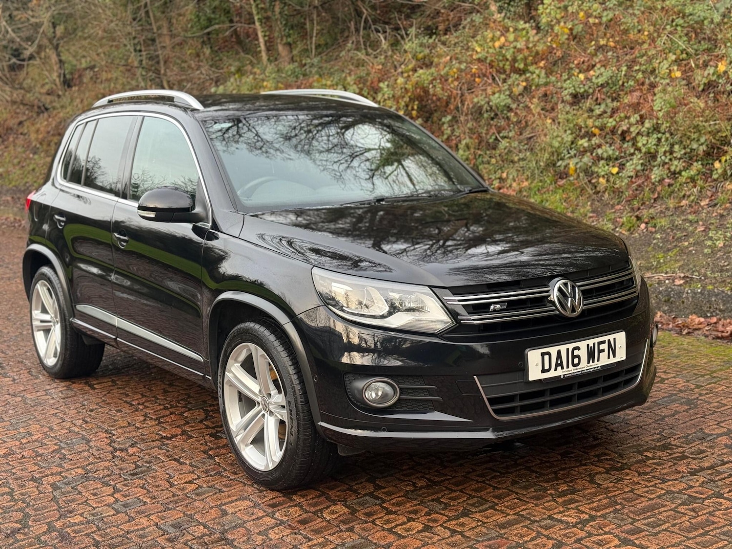 Used Volkswagen Tiguan 2016 for sale - 76824112: Photo 2