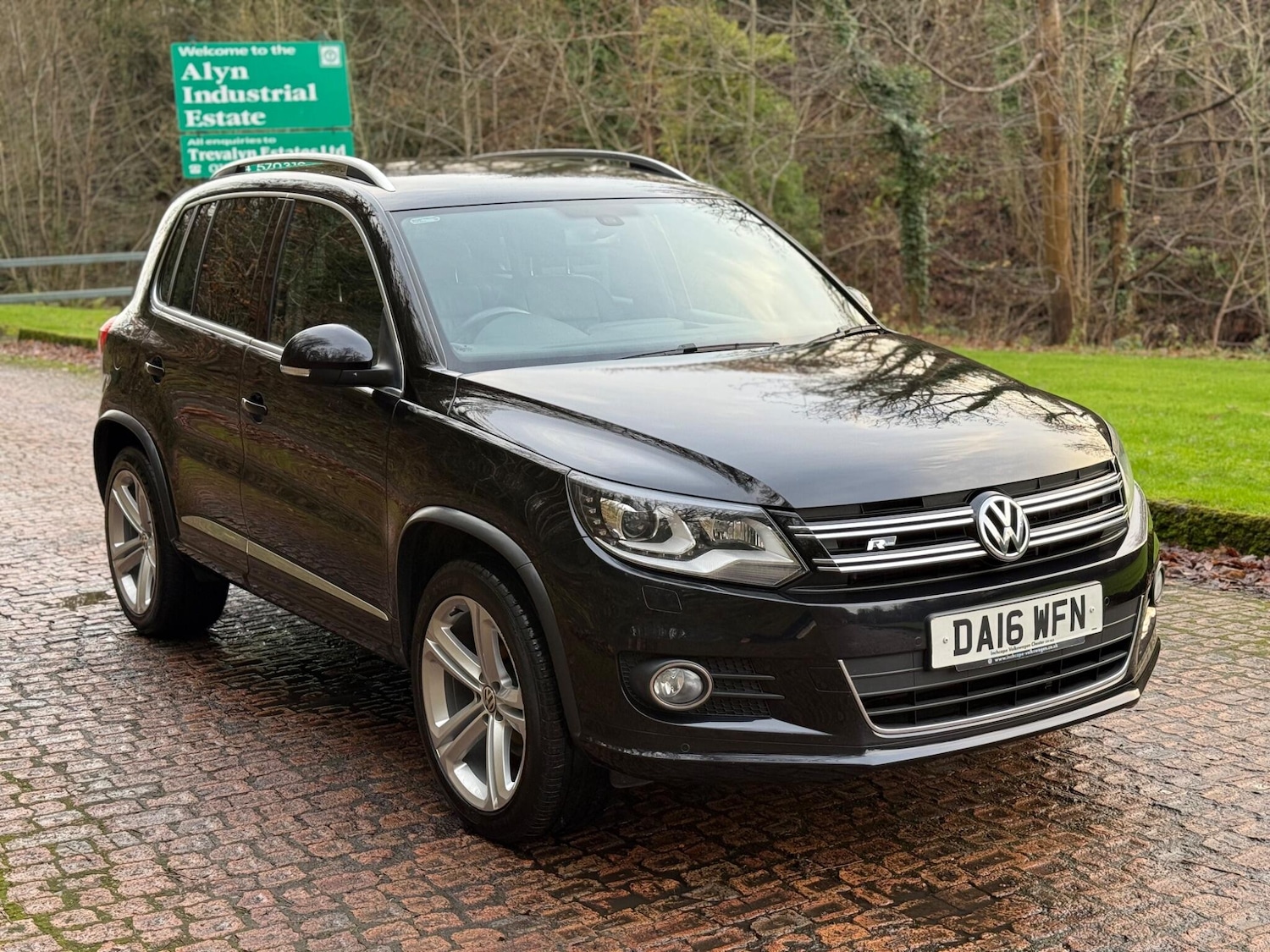 Used Volkswagen Tiguan 2016 for sale - 76824112: Photo 4